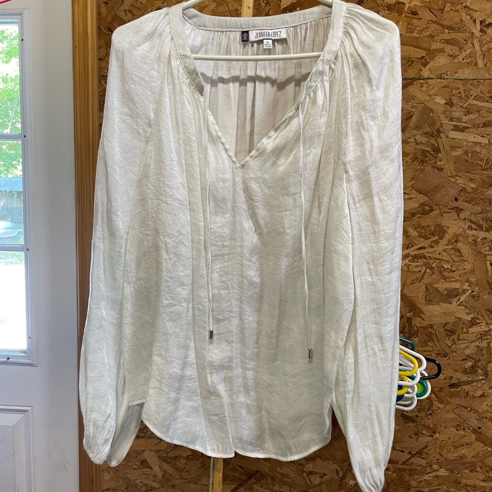 White, JLo long sleeve top size XL